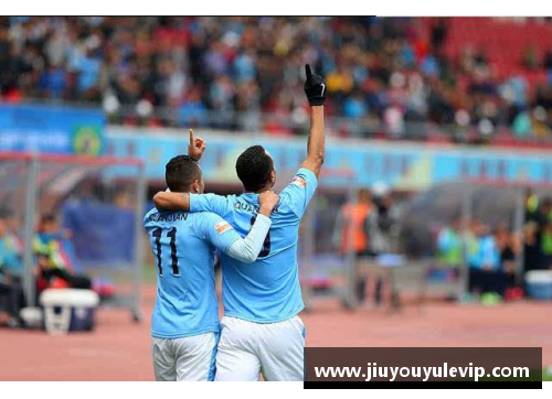 足球赛场上的孤独之旅：一个球员的心路历程